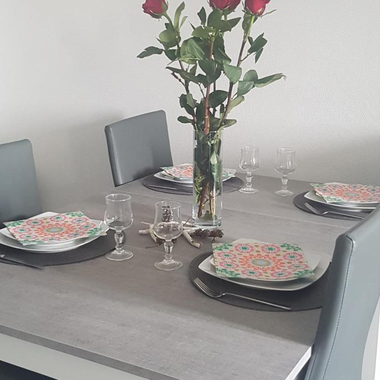 Cosy appartement dans une villa avec piscine, proche du centre et de la mer - Apartamento de 1 dormitorio - 9