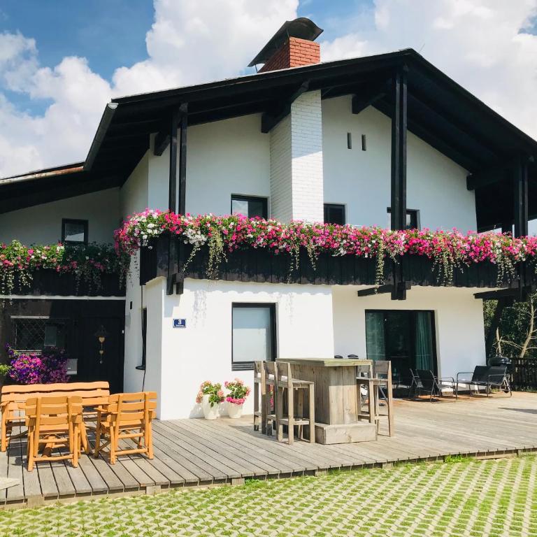 Landhaus Zirben - Apartment mit Balkon - 1