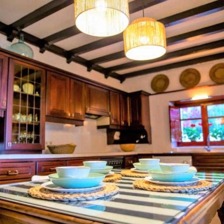Casa Hector - Three-Bedroom Home - 19