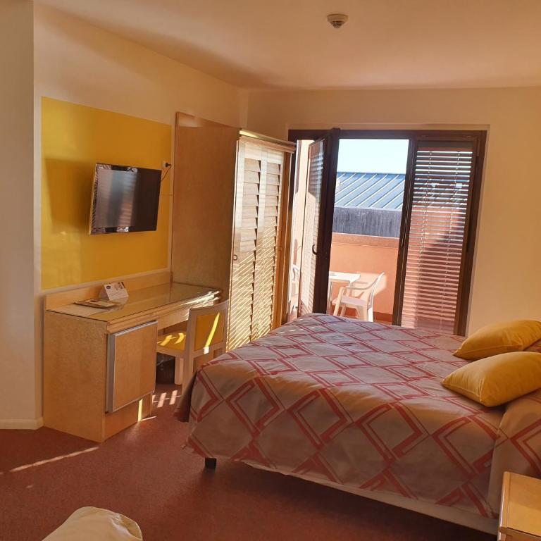 Hotel Antares - Camera Tripla Superior con Vista Mare - 4