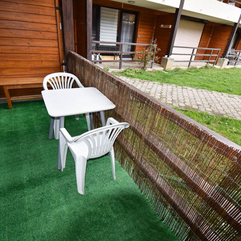 Relai S11 Grand et lumineux studio avec coin montagne 4-6 pers, WIFI, 30m des pistes, grand balcon, DRAPS NON COMPRIS - Studio - Vue sur Montagne - 13