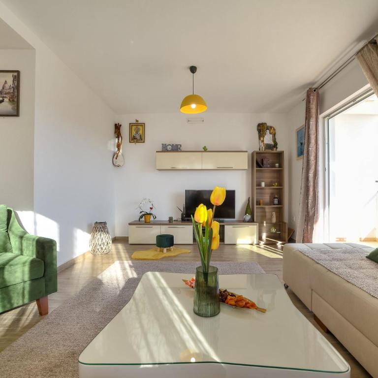 HAPPY HOME - Apartman sa 2 Spavaće Sobe - 23