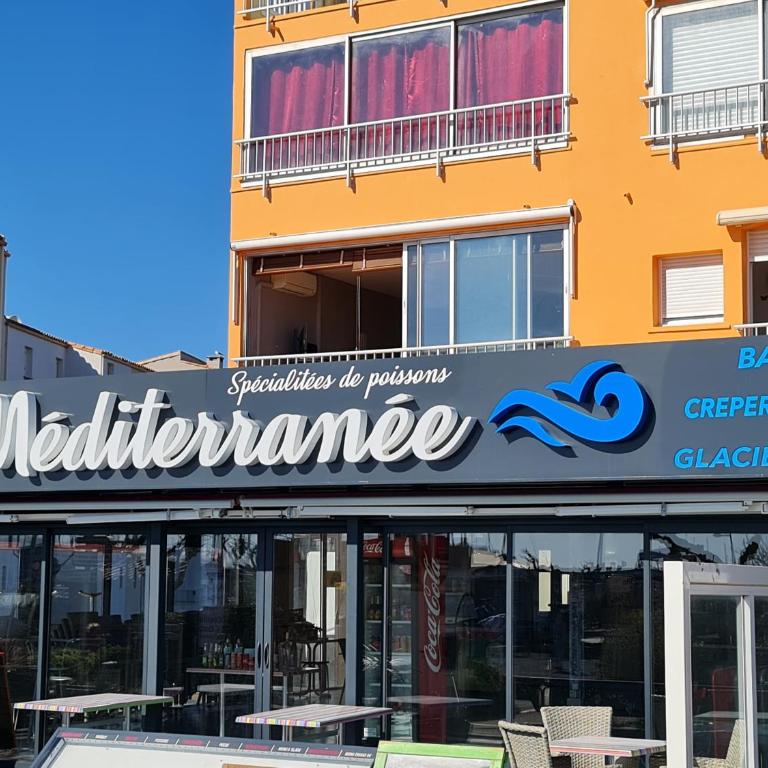 Résidence de standing la Pêcherie Spacieux T3 comme un cocon familial vue mer et sur l'avant port Sur le bout du bout de Cap d'Agde seule cap en Occitanie - Apartment with Sea View - 51