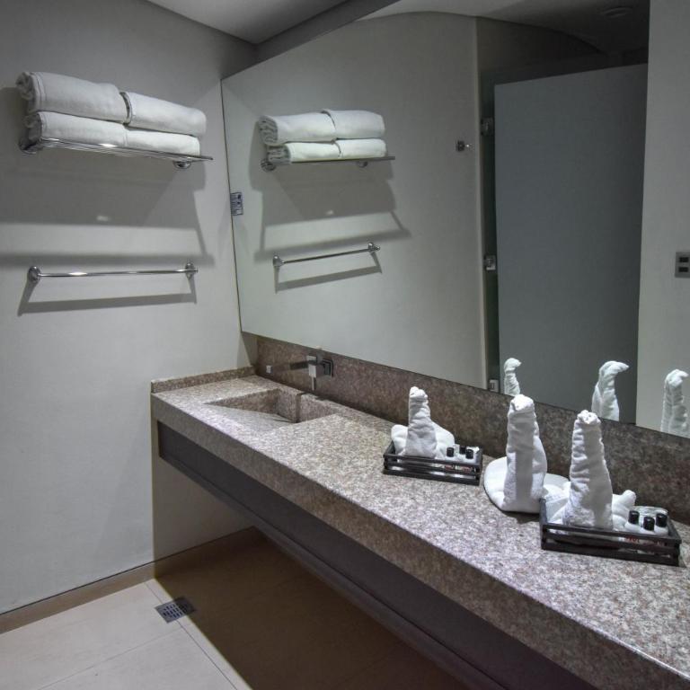 Hotel Via La Villa - Standard Two Beds - 4