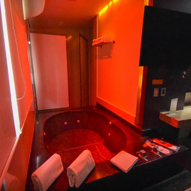 Hotel Via La Villa - Deluxe with Jacuzzi - 3