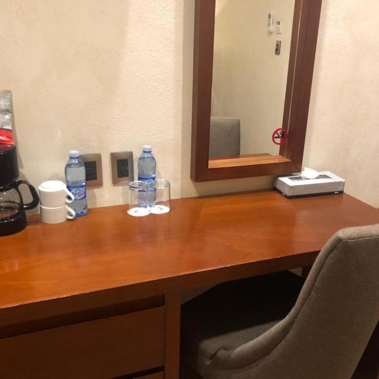 Hotel Madero - King Room - 9