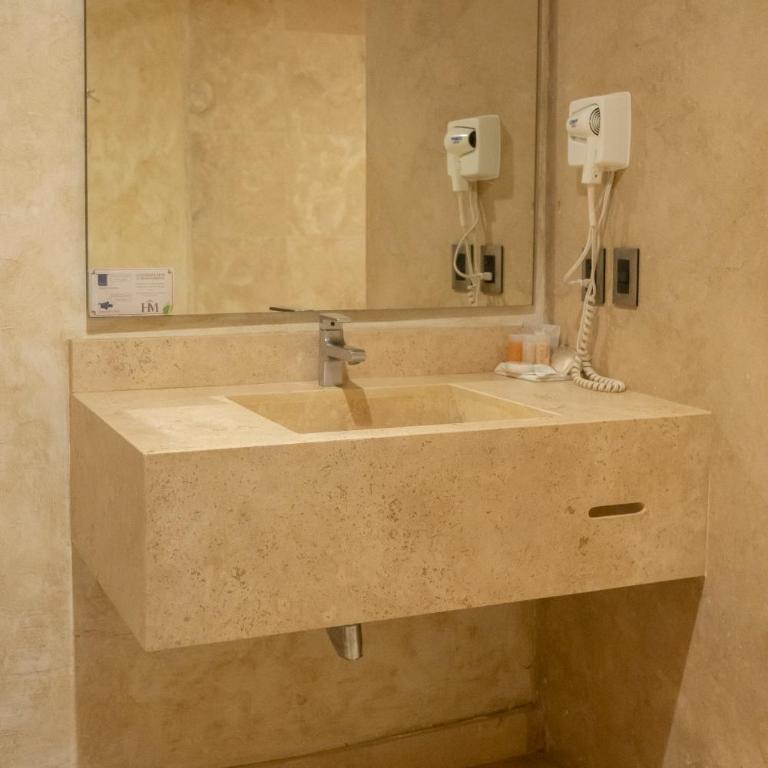 Hotel Madero - Twin Room - 6