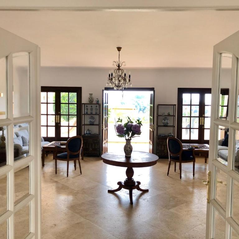 Huge Golf and Spa Mansion 8 min from Puerto Banus - Casa - 11