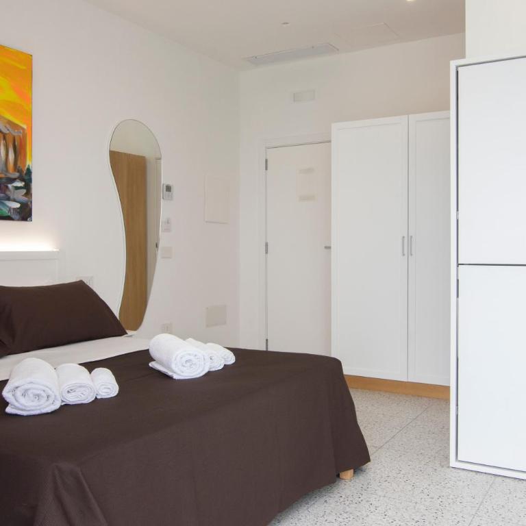 Anreale Rooms Agropoli - Suite Familiare con Balcone - 4