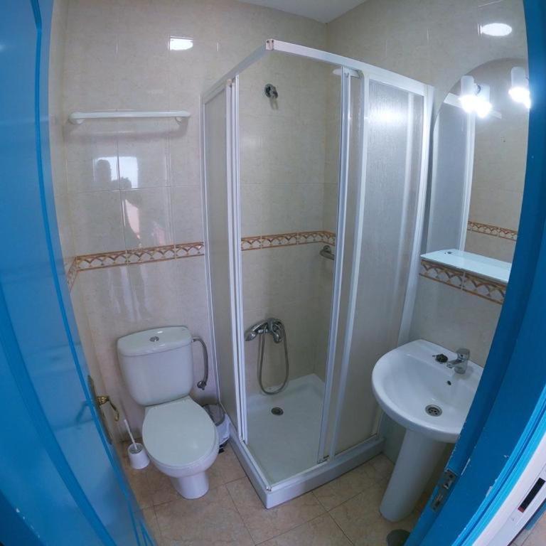 Apartamentos Ernesto - Apartamento de 1 dormitorio con balcón y vistas al mar - 13