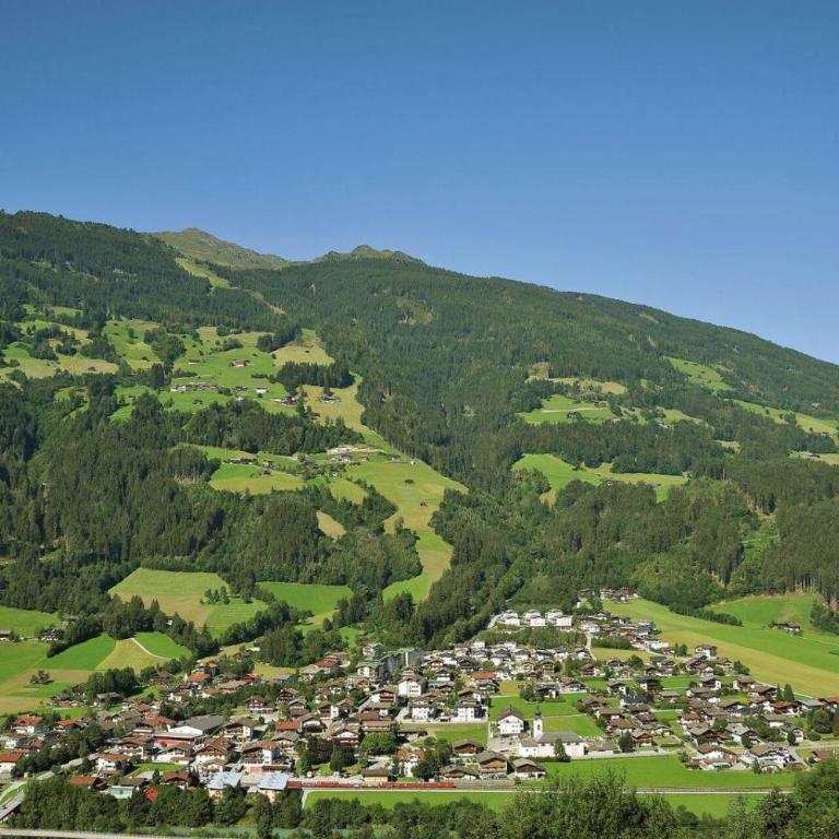 Apart M - Apartment mit 2 Schlafzimmern und Badezimmer - 35
