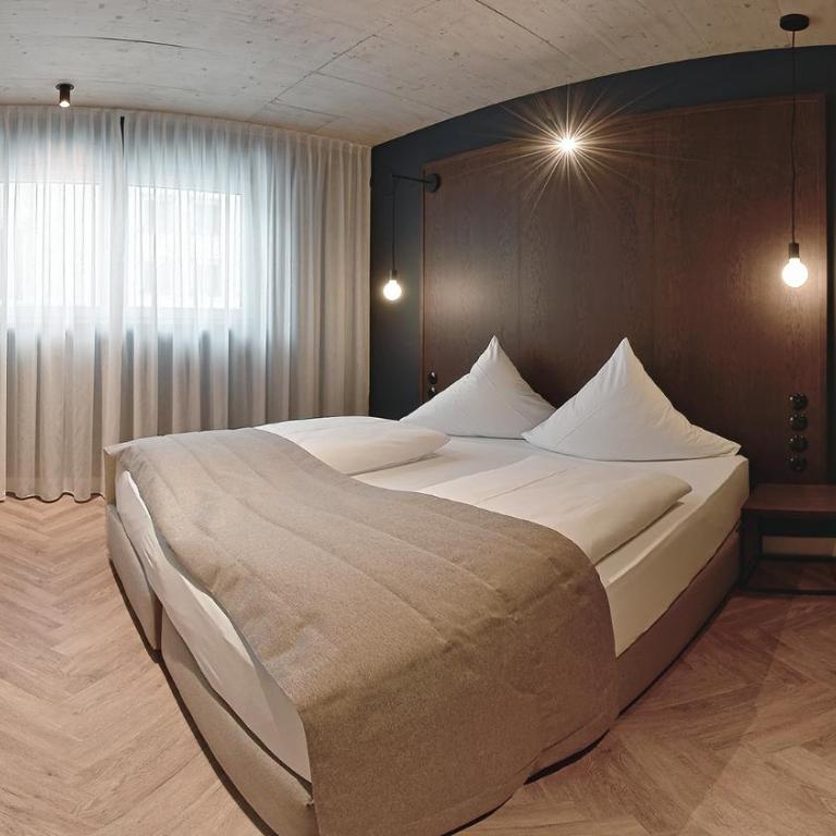 Hotel Sonne - Doppelzimmer, groß - 5