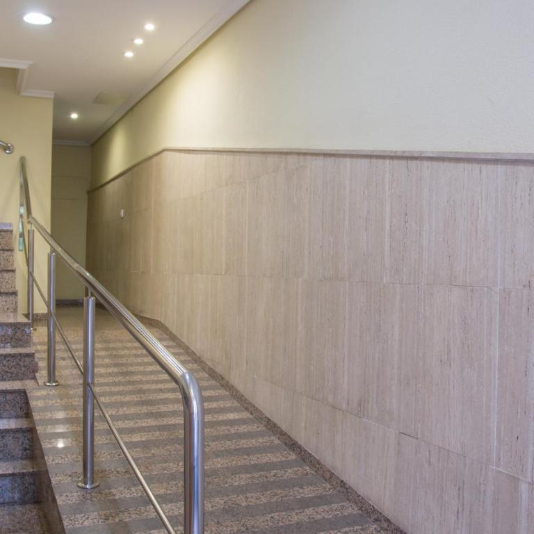 Piso de diseño junto al centro de Murcia con parking - Three-Bedroom Apartment - 28