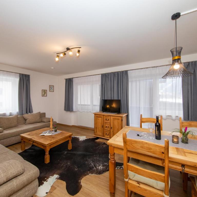 Haus Ditzer - Villa Theresia - Apartment mit Balkon - 2