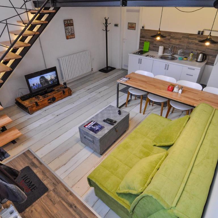 Altitude Loft - One-Bedroom Apartment - 34
