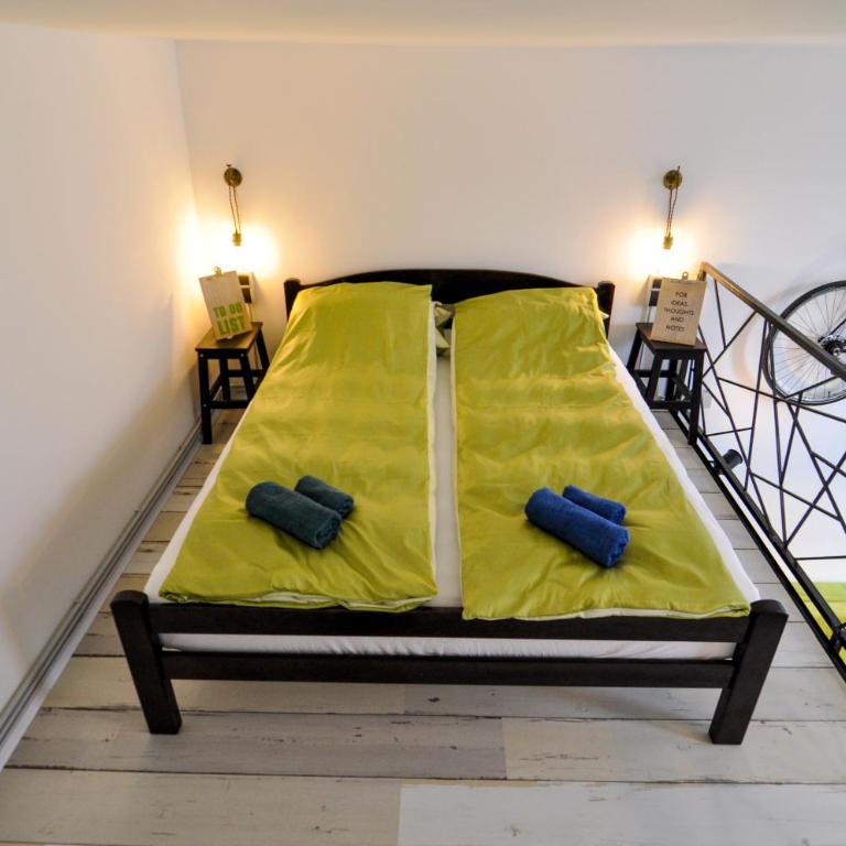 Altitude Loft - One-Bedroom Apartment - 35