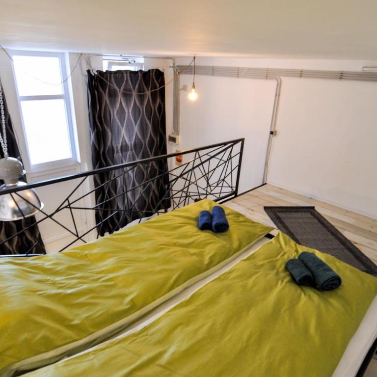 Altitude Loft - One-Bedroom Apartment - 40