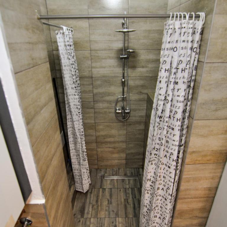 Altitude Loft - One-Bedroom Apartment - 44