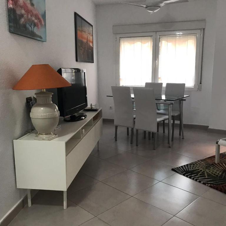 Piso en primera linea de playa del Postiguet - Apartment - 44