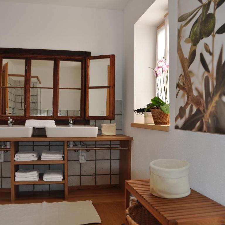 Exklusiv Apartment Scheichl - Apartment mit 3 Schlafzimmern und Sauna - Nebengebäude - 3