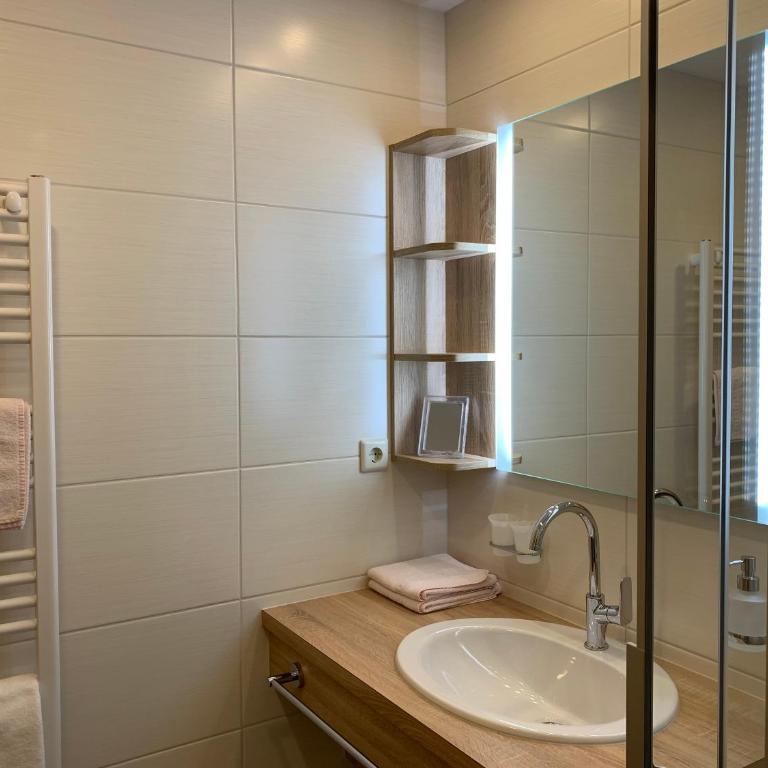 Haus Witting - Apartment mit Balkon - 1