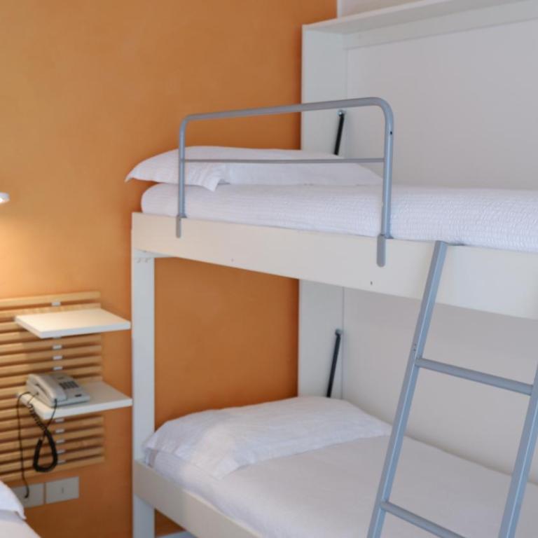 Hotel Venezuela - Chambre Quadruple avec Balcon - 5