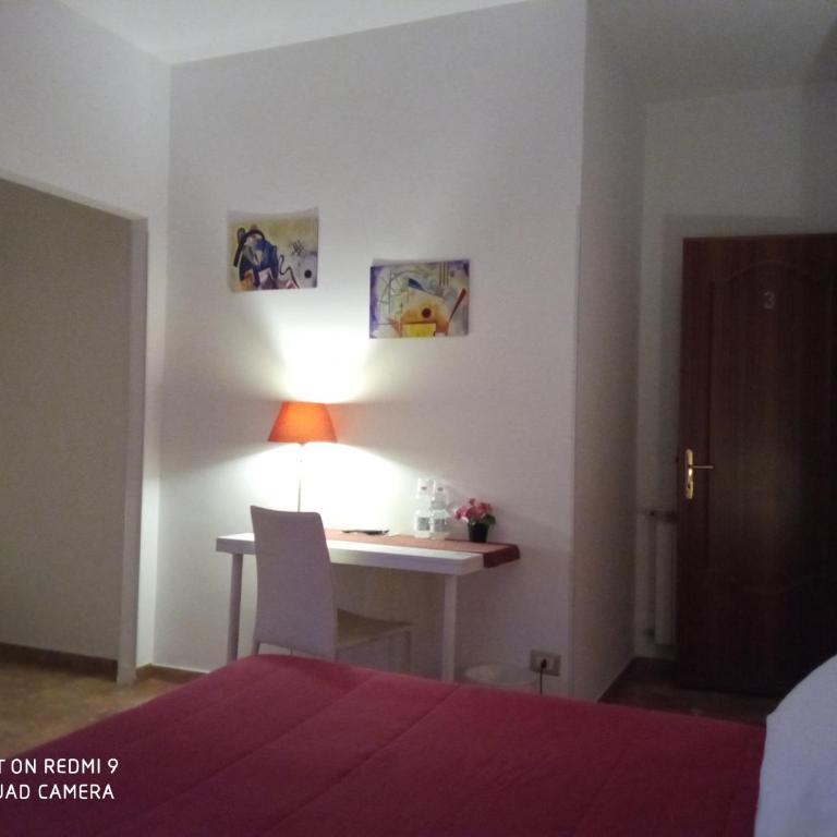 Bed & Breakfast Fontanarossa Airport -Private Parking- - Double Room with Balcony - 10