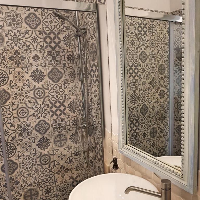 Riad Mezquita de Cordoba - Suite con vistas al jardín - 13