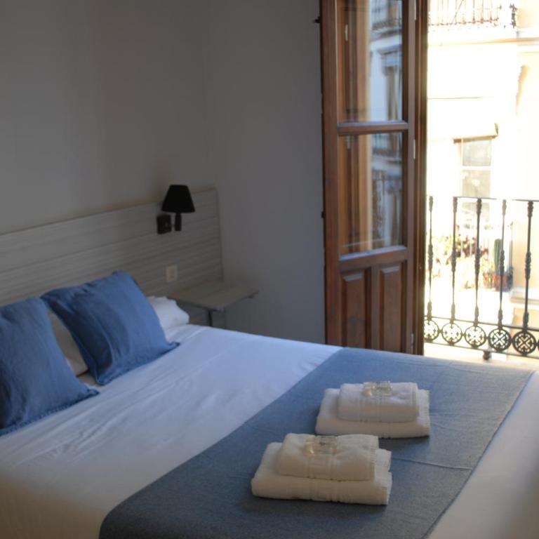 La Perla Granada Suites - Double Room - 8