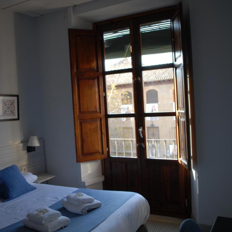La Perla Granada Suites - Double Room - 10
