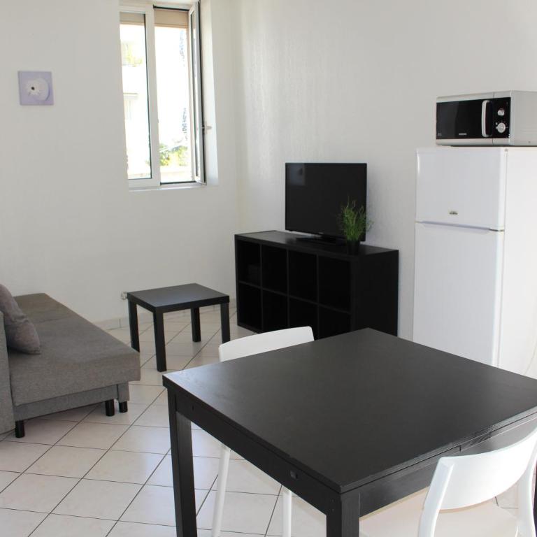 Residence Enzo Paradise - Appartement avec Balcon - 6