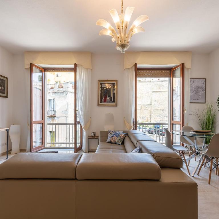 Apartment on Shopping street - Two-Bedroom Apartment - 12