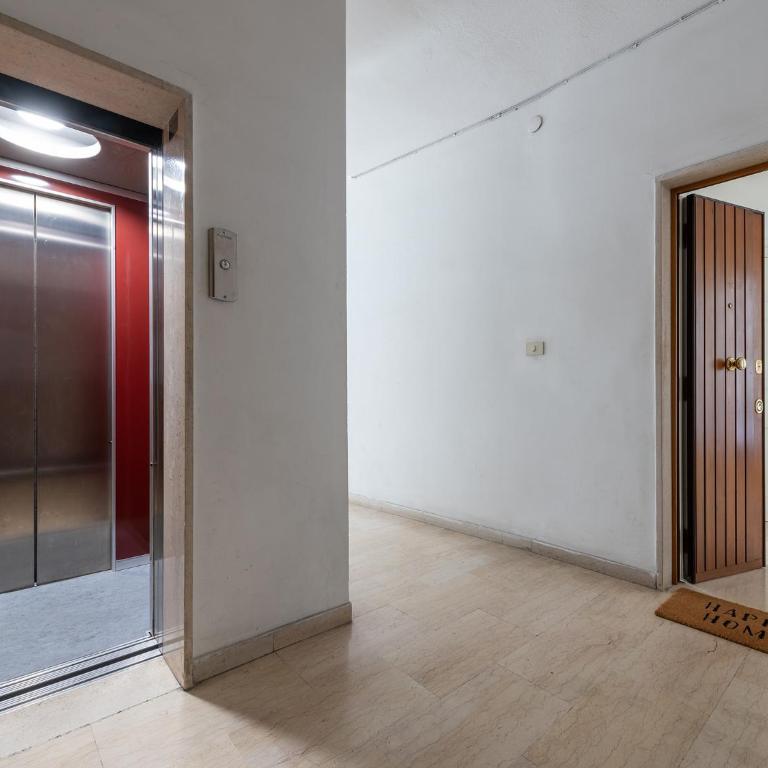 Apartment on Shopping street - Two-Bedroom Apartment - 16