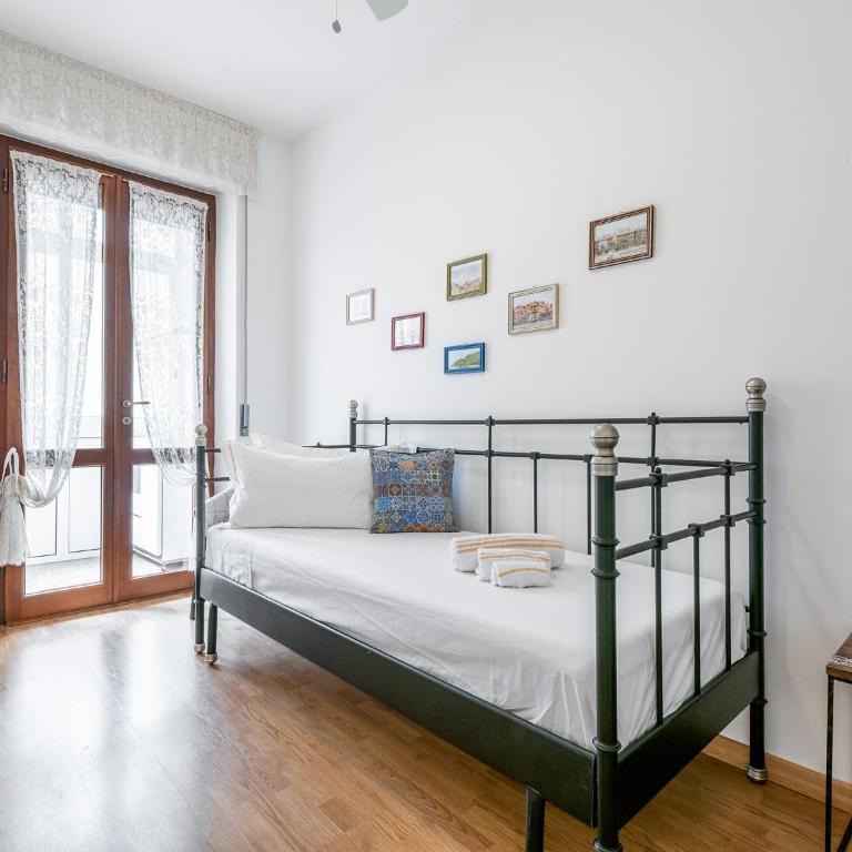 Apartment on Shopping street - Two-Bedroom Apartment - 18