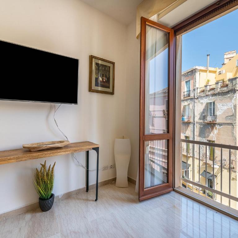 Apartment on Shopping street - Two-Bedroom Apartment - 5