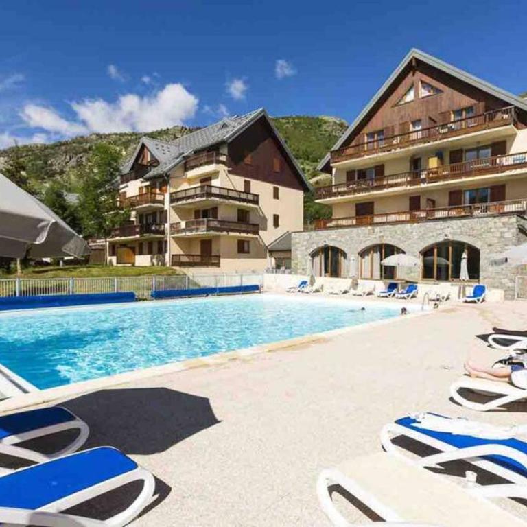 Logement 4/6 personnes à la montagne avec piscine - Appartement 2 Chambres - 3