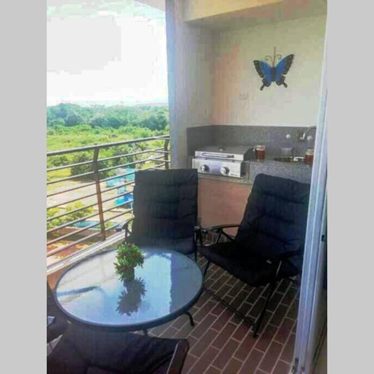 Hermoso apt con BBQ en balcon y Vista a la piscina - Apartamento de 2 dormitorios - 2