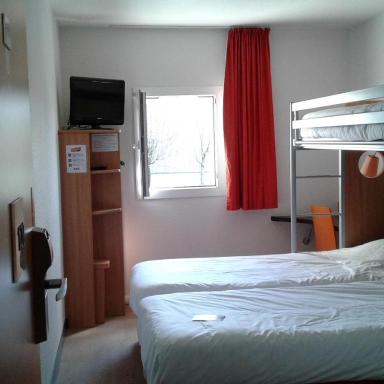 Première Classe Annemasse Ville La Grand - Chambre Triple avec 3 Lits Simples - 14
