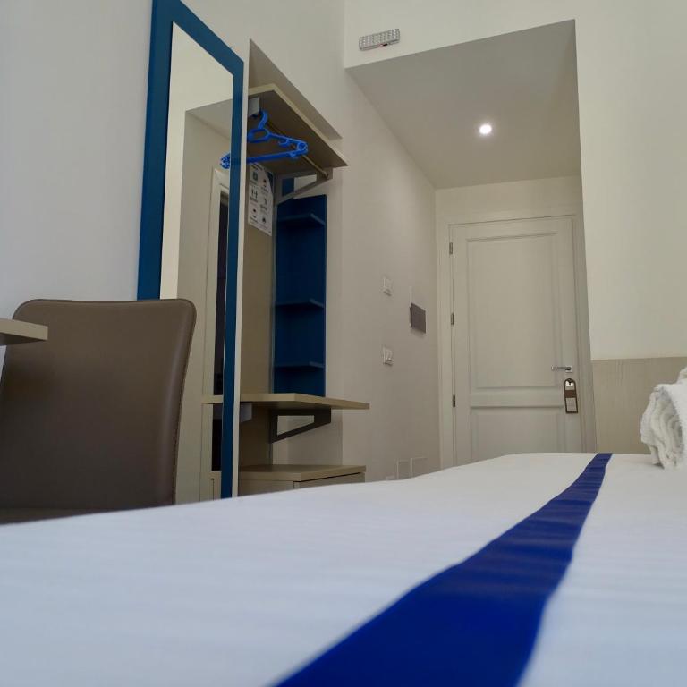 Le Quattro Stagioni - Rooms & Suites - Deluxe Double Room with Balcony - 2