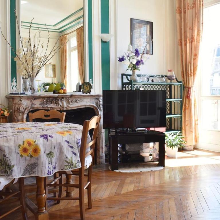 Charming 2 Bedroom Apartment with view of Paris Gare de Lyon - Appartement 2 Chambres - 10