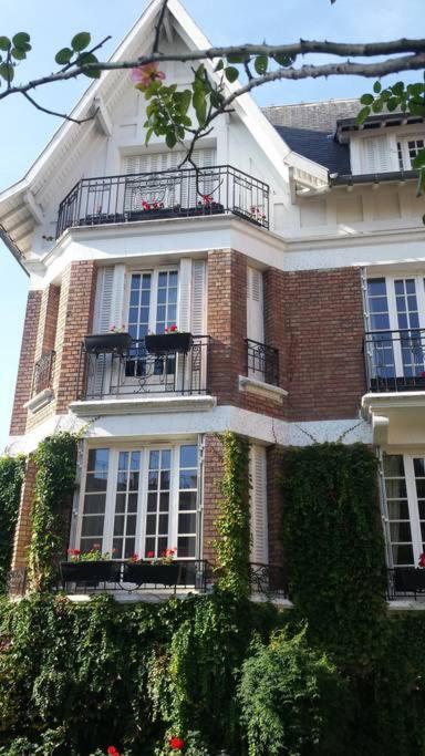 La Romantique - Chambre Triple - Vue sur Jardin - 2