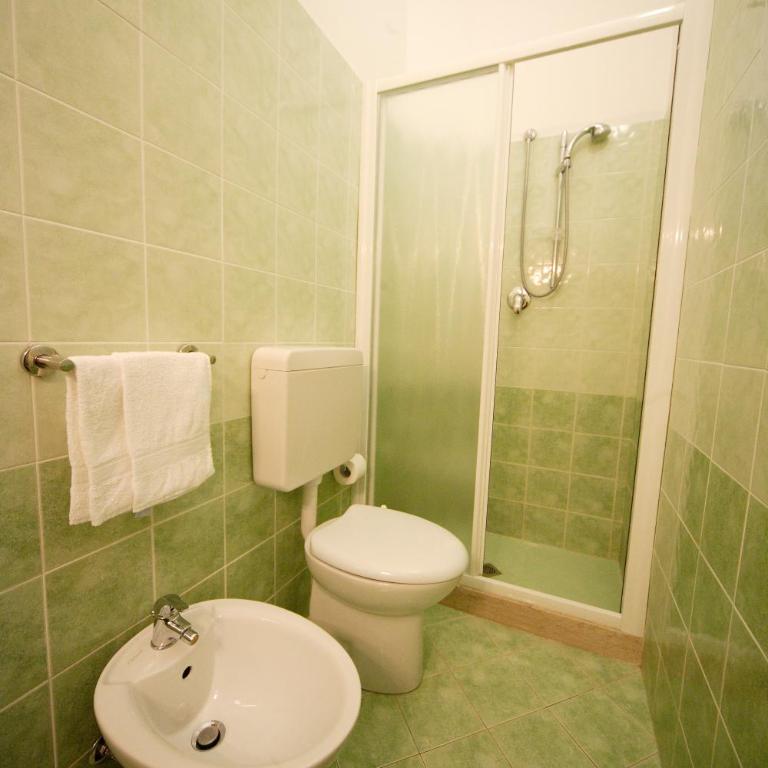 Hotel Lugano - Standard Double Room - 9