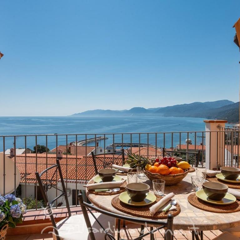 CASA CON VISTA MARE - Casa con 3 Camere da Letto - 1