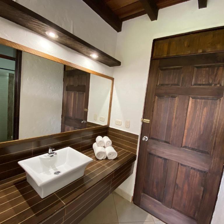 Finca Hotel La Esperanza - Suite con vistas a la montaña - 6