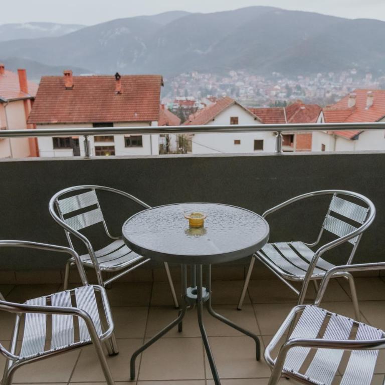 Vila Dinka - Apartman sa Pogledom na Planinu - 4
