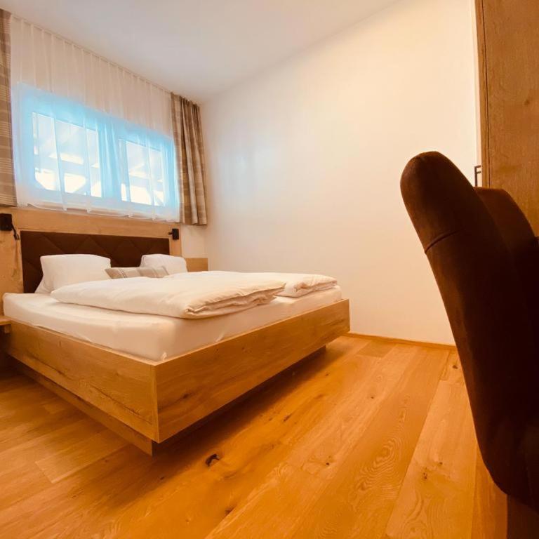 Ferienwohnungen Reinbacher - Primps - Apartment mit Blick auf die Berge - 12