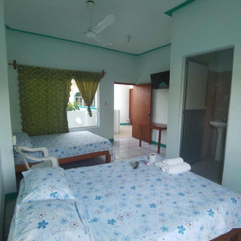 Hotel Gamito - Habitación Doble con baño privado - 2 camas - 2