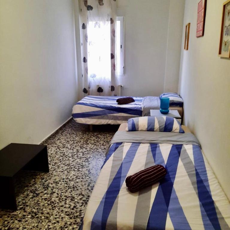 Piso en la playa - Three-Bedroom Apartment - 6