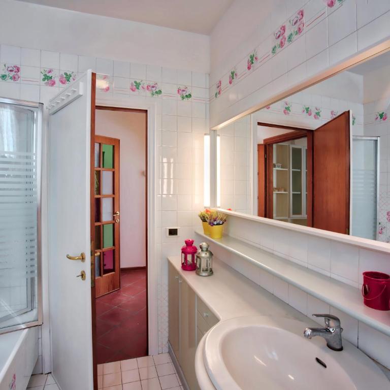 Casa Garibaldi con Terrazzo e Parking, Mare 1 min - Appartamento con 2 Camere da Letto - 12