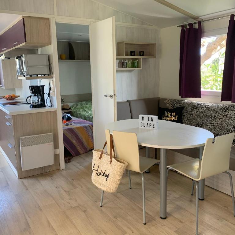 Camping La Clape Village - Bungalow Standard - 2